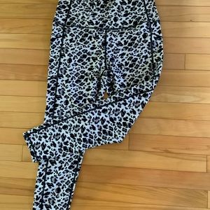 Zyia Active capri legging